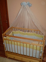 детская кроватка, кокосовый матрасик, защита, балдахин-идеальное состояние