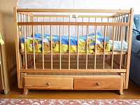 детская кроватка -качалка
